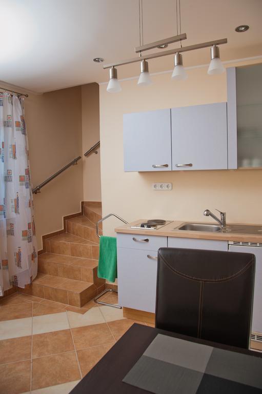 Alt Baden Apartement Dunaszekcso Pokoj fotografie