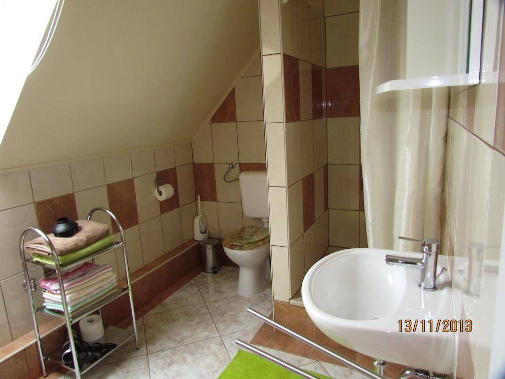 Alt Baden Apartement Dunaszekcso Pokoj fotografie